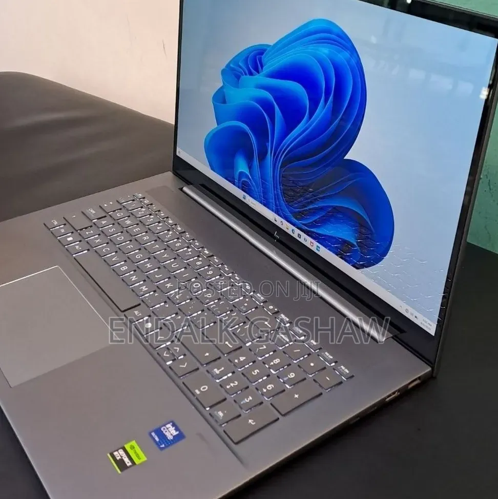 New Laptop HP Envy x360 16GB Intel Core Ultra 7 SSD 1T