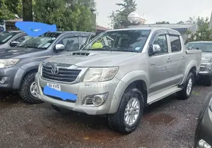 Toyota Hilux 2012