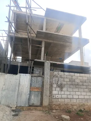8bdrm House in Gullele for sale
