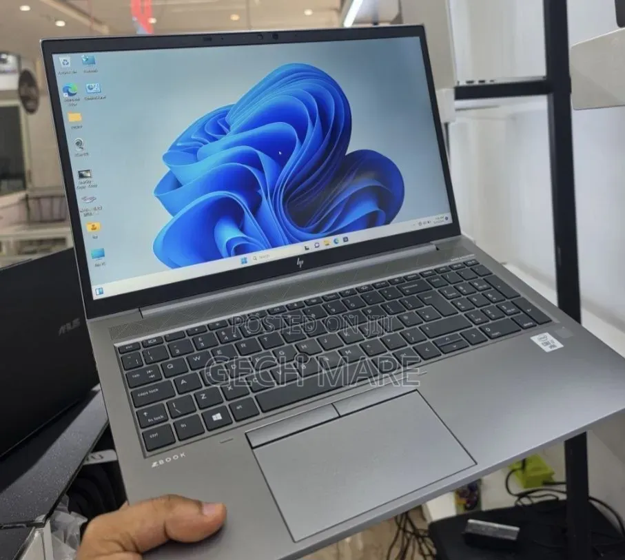 New Laptop HP ZBook 14 16GB Intel Core i7 SSD 512GB
