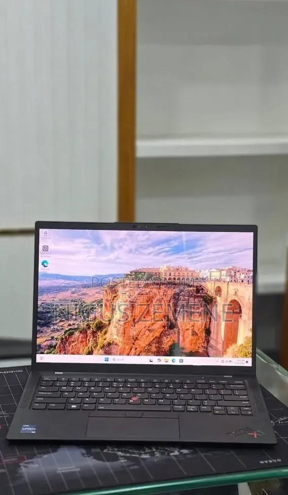 New Laptop Lenovo ThinkPad X1 Carbon 16GB Intel Core i7 SSD 512GB