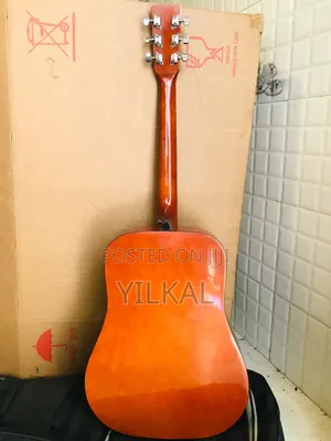 Yamaha F340 Acoustic Guitar