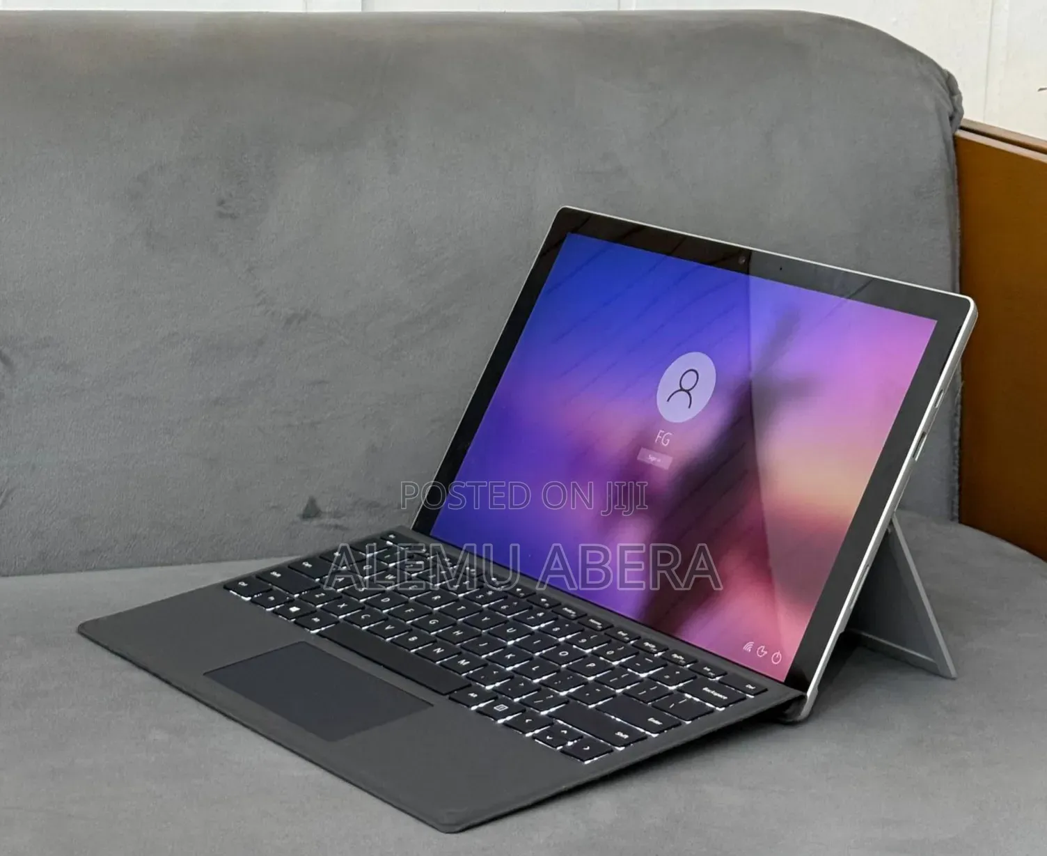 New Laptop Microsoft Surface Pro 7+ 16GB Intel Core i5 SSD 256GB