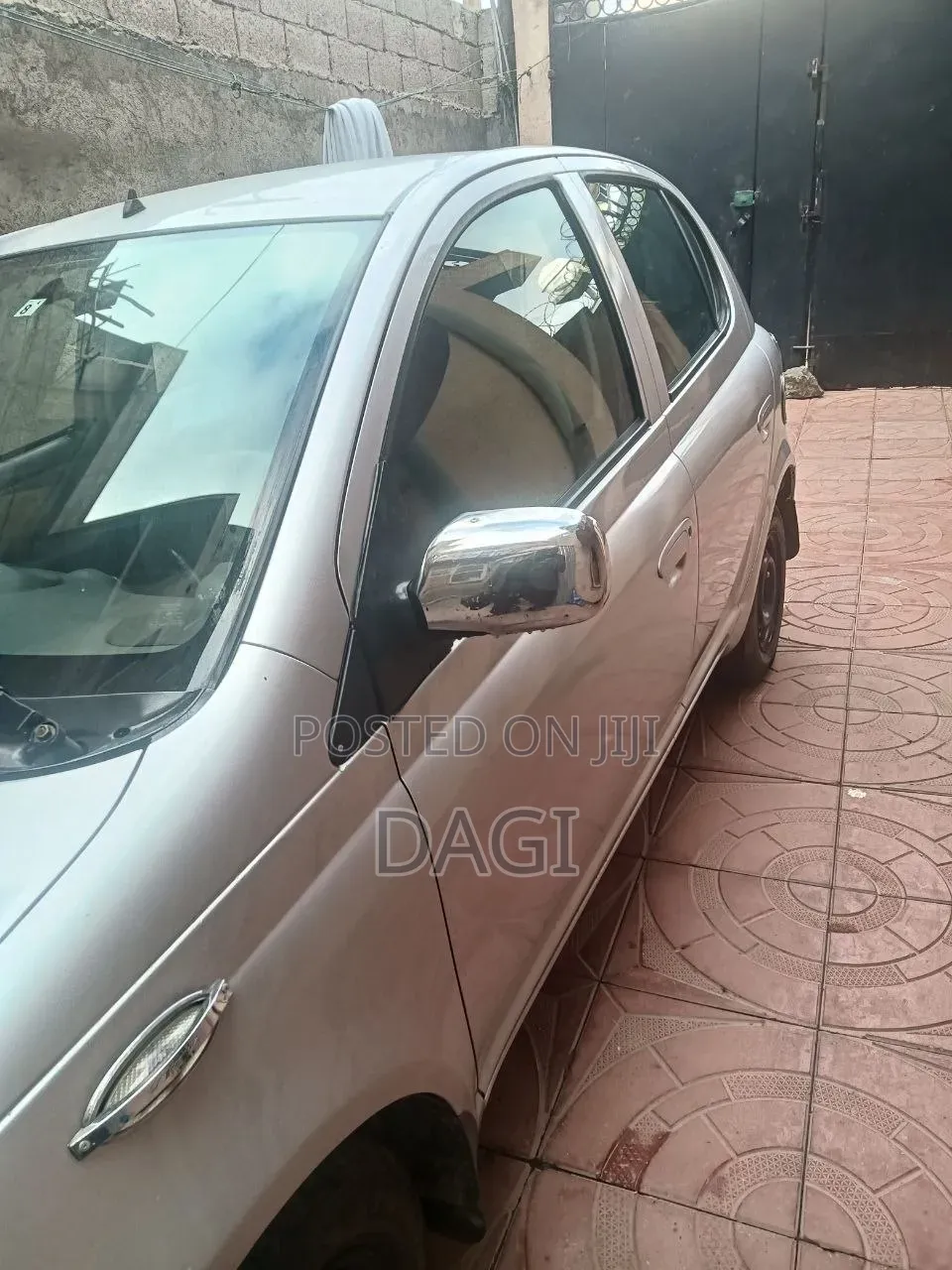 Toyota Vitz 2003 Silver