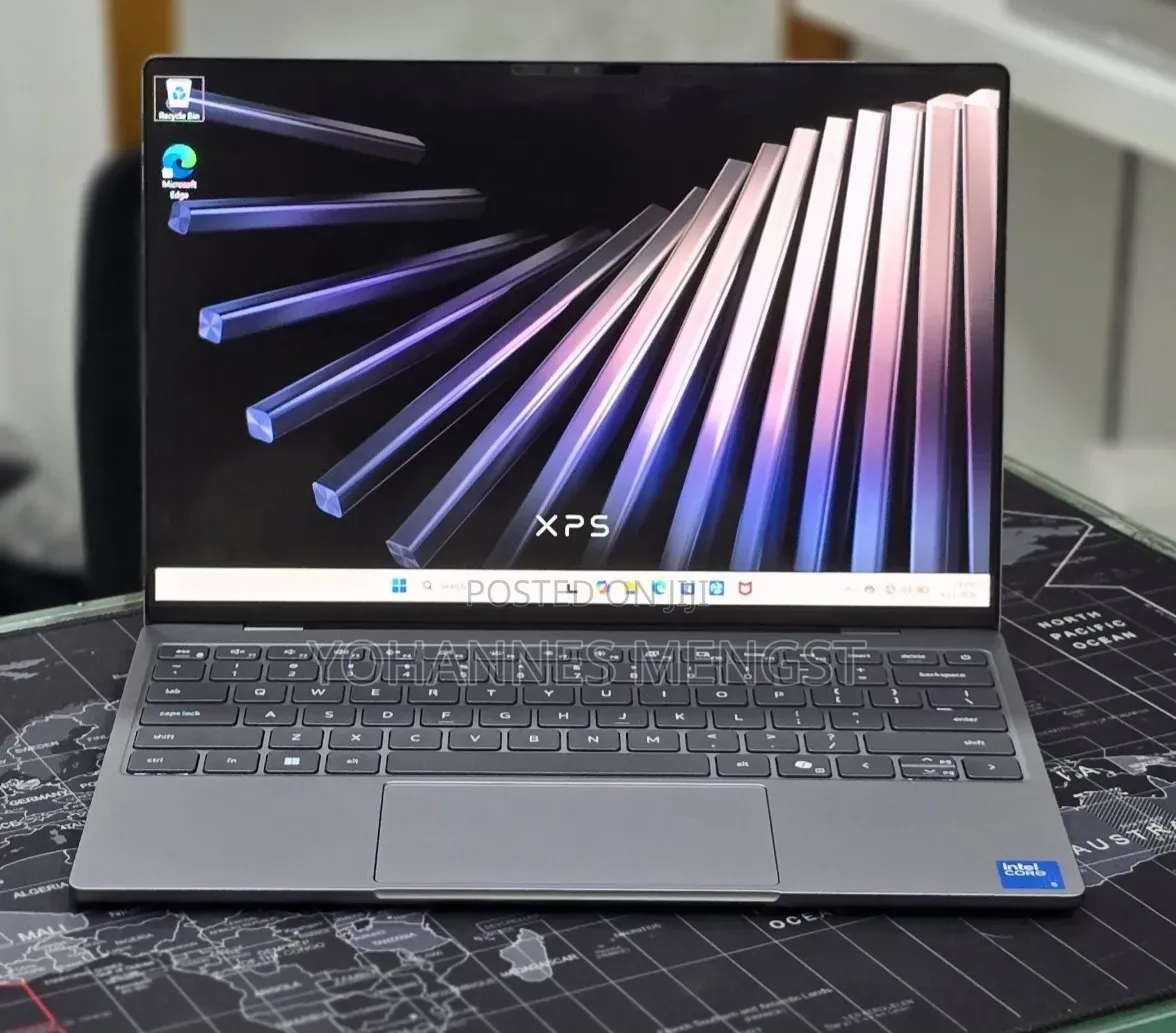 New Laptop Dell XPS 13 8GB Intel Core 5 SSD 512GB