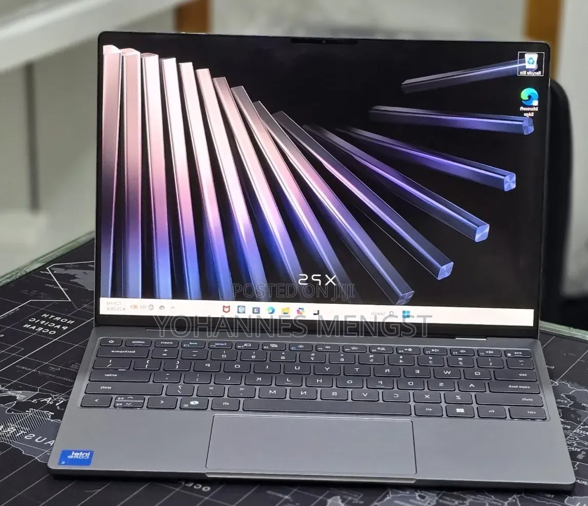 New Laptop Dell XPS 13 8GB Intel Core 5 SSD 512GB