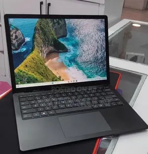 New Laptop Microsoft Surface Laptop 5 16GB Intel Core i7 SSD 256GB