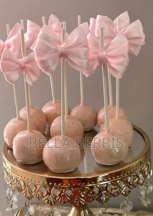 Cake Pops With Different Flavors Packed in a Unique Way