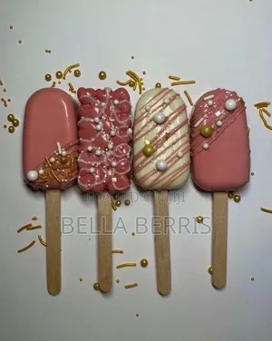 Cake Pops With Different Flavors Packed in a Unique Way
