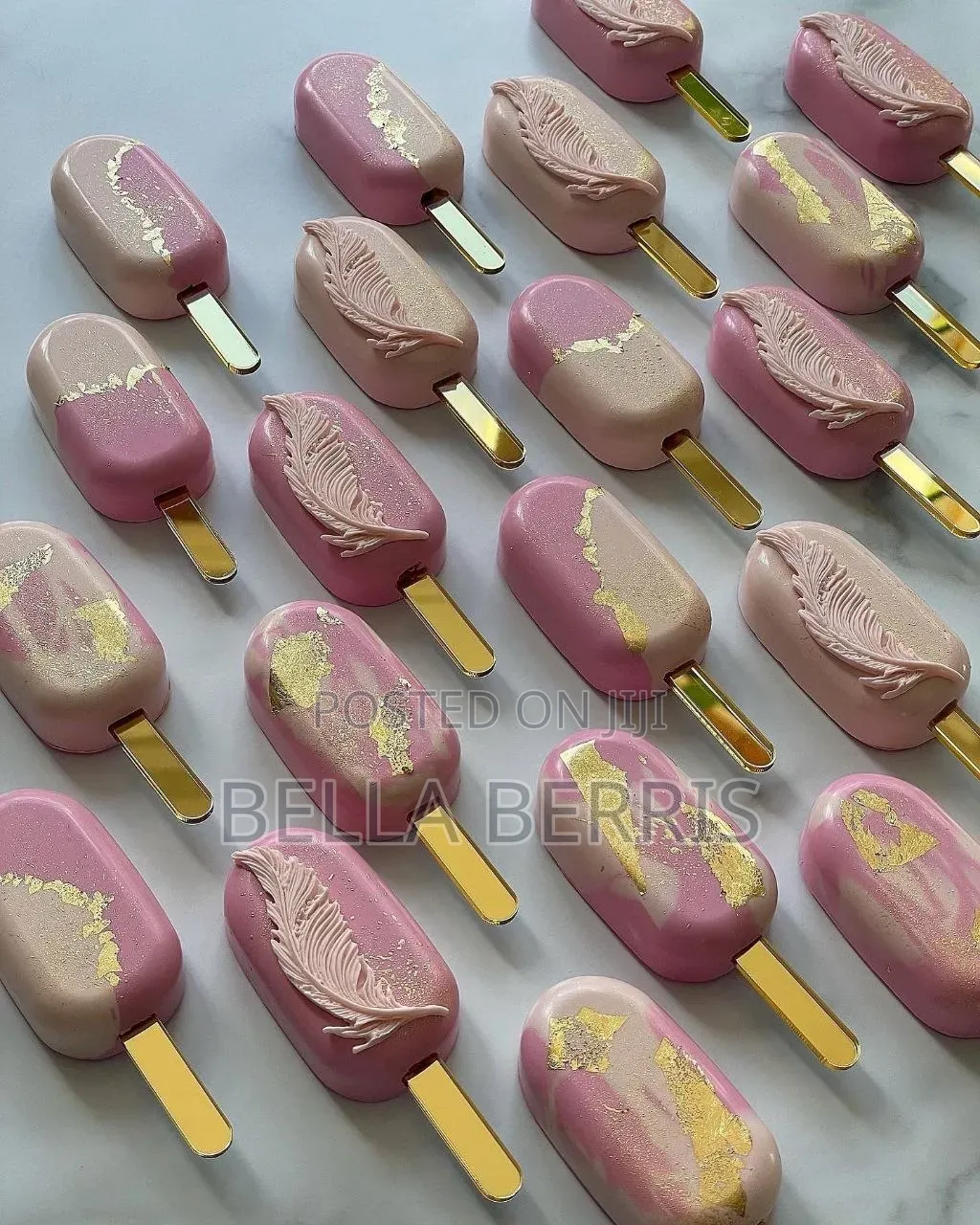 Cake Pops With Different Flavors Packed in a Unique Way
