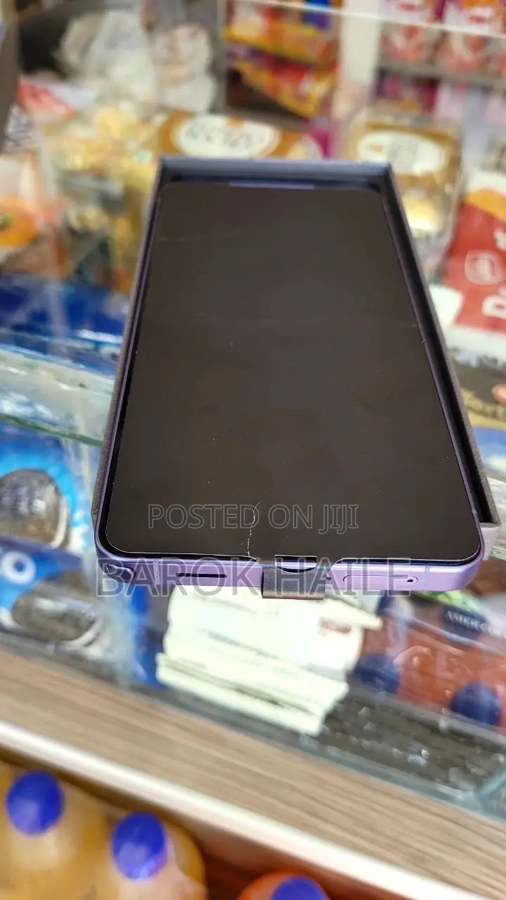 New Apple iPhone 18 Pro 256 GB Red