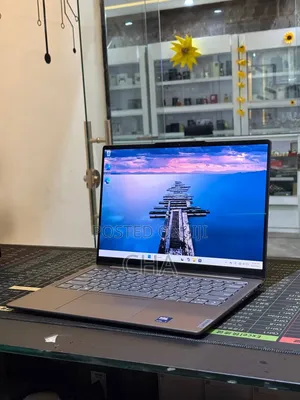 New Laptop Lenovo Yoga 7i 32GB Intel Core Ultra 7 SSD 512GB