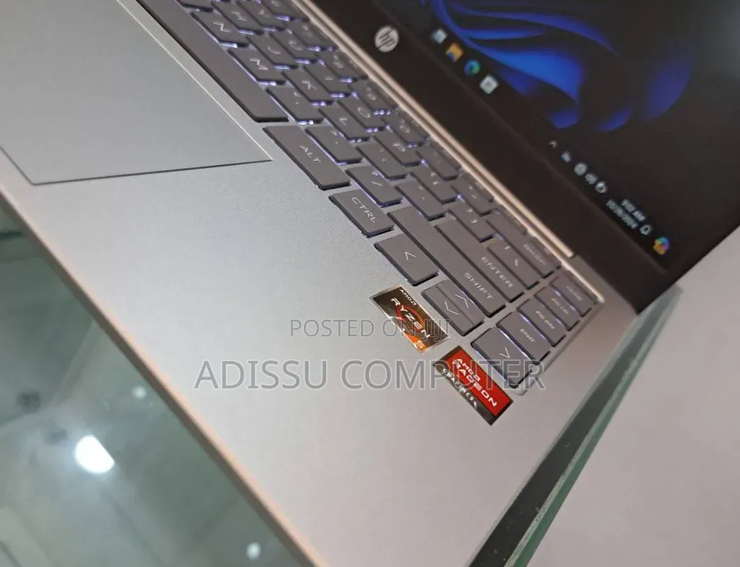 New Laptop HP Stream Notebook 8GB AMD Ryzen 5 SSD 512GB