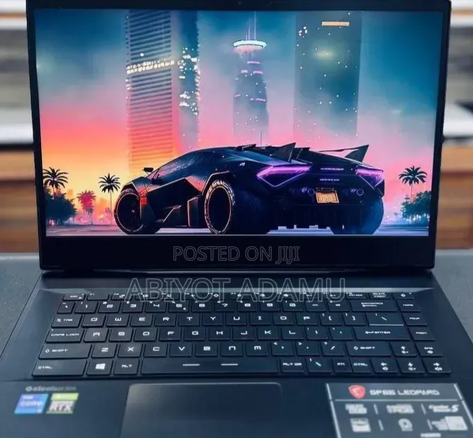 New Laptop MSI GP75 Leopard 16GB Intel Core i7 SSD 512GB