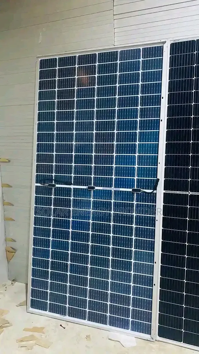 8kw Hybrid Invertors and Lithium Ion Batteries