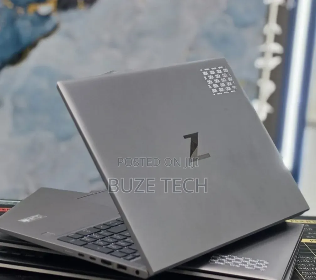New Laptop HP ZBook 15 16GB Intel Core i5 SSD 512GB