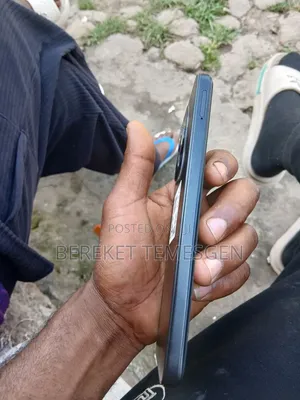 Itel A06 64 GB Black