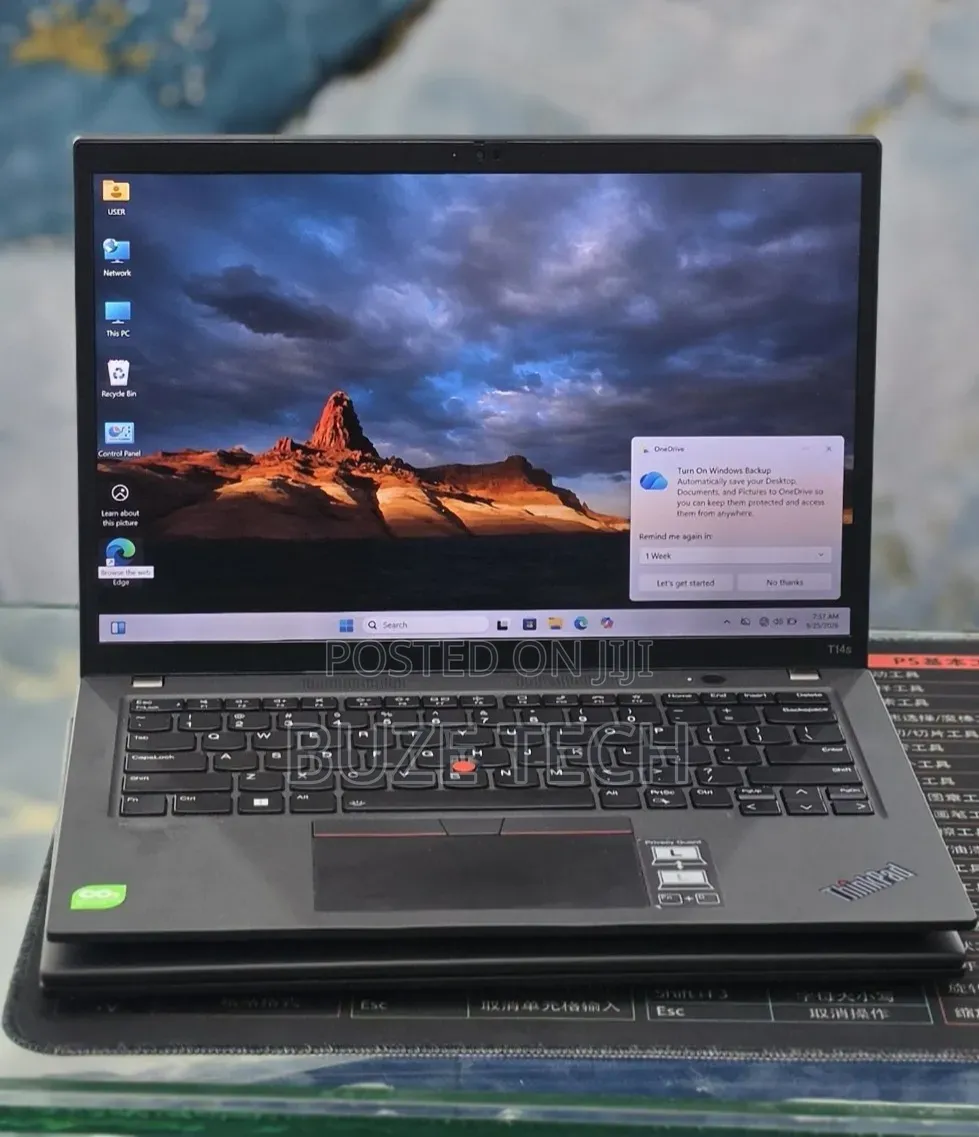 New Laptop Lenovo ThinkPad T14 32GB Intel Core i7 SSD 512GB