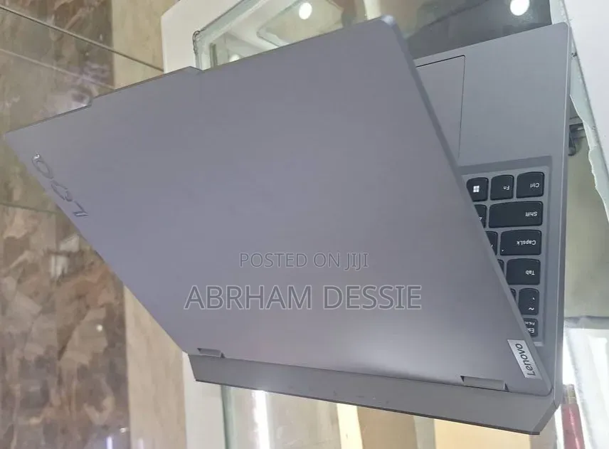 New Laptop Lenovo 16GB AMD Ryzen 5 SSD 512GB