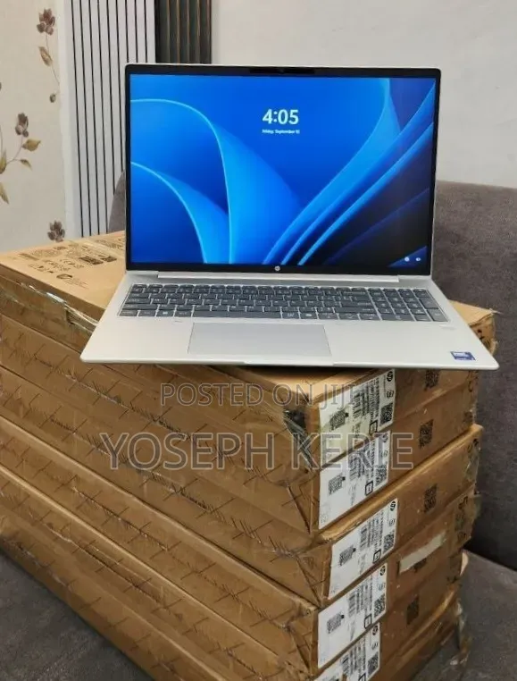 New Laptop HP ProBook 460 G11 16GB Intel Core Ultra 7 SSD 512GB
