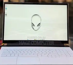 New Laptop Alienware X17 R1 16GB Intel Core i7 SSD 512GB