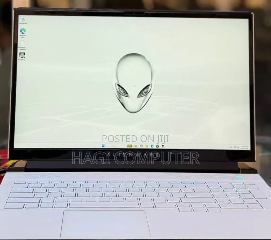 New Laptop Alienware X17 R1 16GB Intel Core i7 SSD 512GB