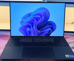 New Laptop Dell Precision 5560 16GB Intel Core i9 SSD 512GB