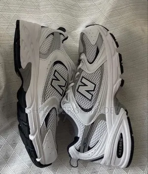 New Balance 530 Sneakers