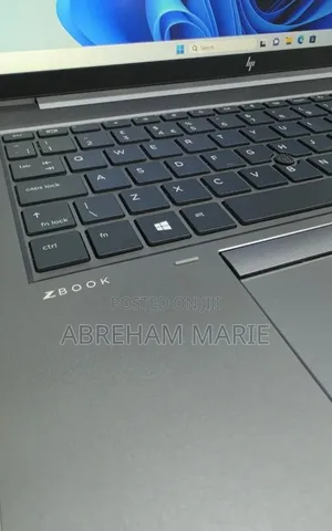 New Laptop HP ZBook Fury 17 G7 16GB Intel Core i7 SSD 512GB