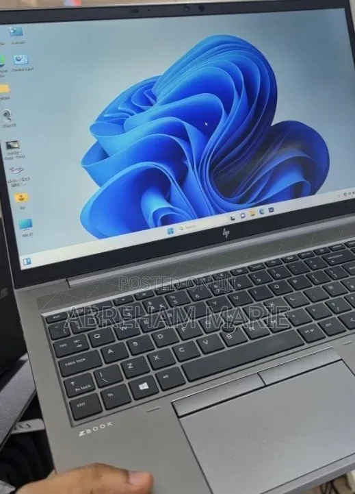 New Laptop HP ZBook Fury 17 G7 16GB Intel Core i7 SSD 512GB
