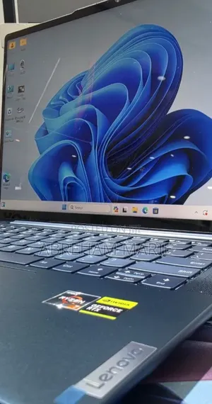 New Laptop Lenovo Yoga 7 15ITL5 16GB AMD Ryzen 7 SSD 512GB