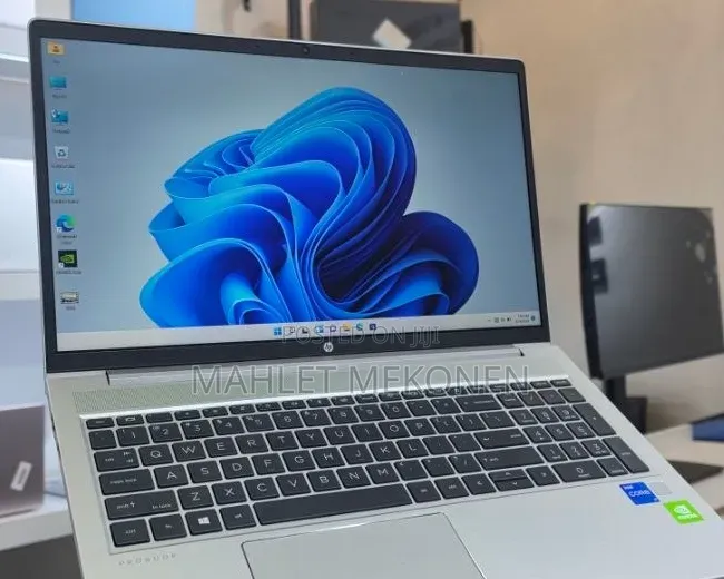 New Laptop HP ProBook 450 G8 16GB Intel Core i7 SSD 512GB