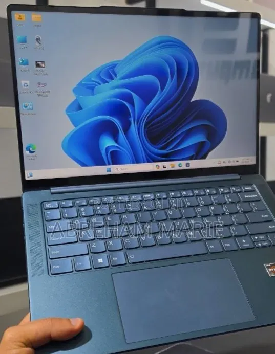 New Laptop Lenovo Yoga 7 15ITL5 16GB AMD Ryzen 7 SSD 512GB