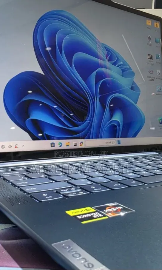 New Laptop Lenovo Yoga 7 15ITL5 16GB AMD Ryzen 7 SSD 512GB