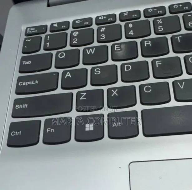 New Laptop Lenovo IdeaPad 1 8GB AMD Ryzen 5 SSD 512GB