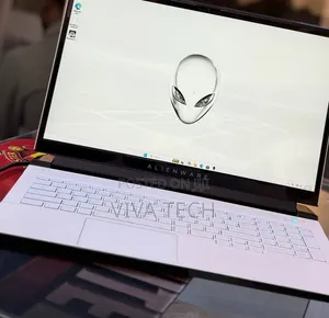 New Laptop Alienware X17 R1 16GB Intel Core i7 SSD 512GB