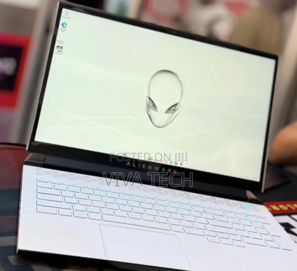 New Laptop Alienware X17 R1 16GB Intel Core i7 SSD 512GB
