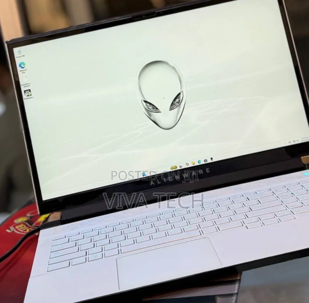 New Laptop Alienware X17 R1 16GB Intel Core i7 SSD 512GB