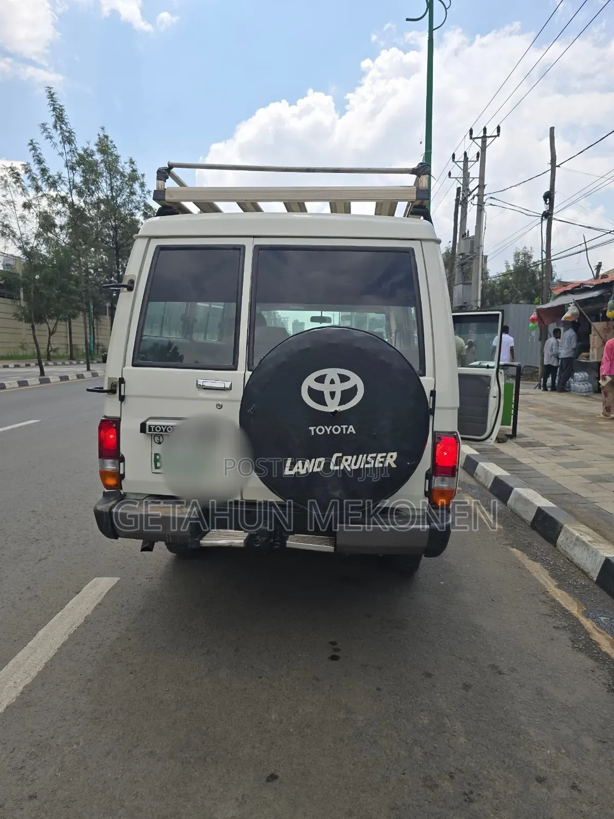 Toyota Land Cruiser 2016 White