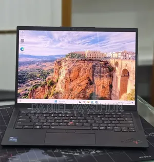 New Laptop Lenovo ThinkPad X1 Carbon 16GB Intel Core i7 SSD 512GB