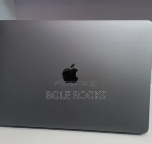 New Laptop Apple MacBook Pro 2021 M1 8GB Intel Core i5 SSD 256GB