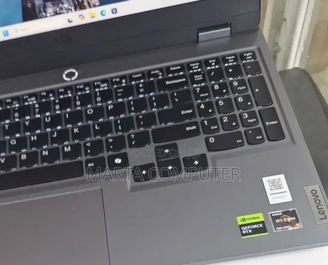 New Laptop Lenovo LOQ 15ARP9 16GB AMD Ryzen 5 SSD 512GB