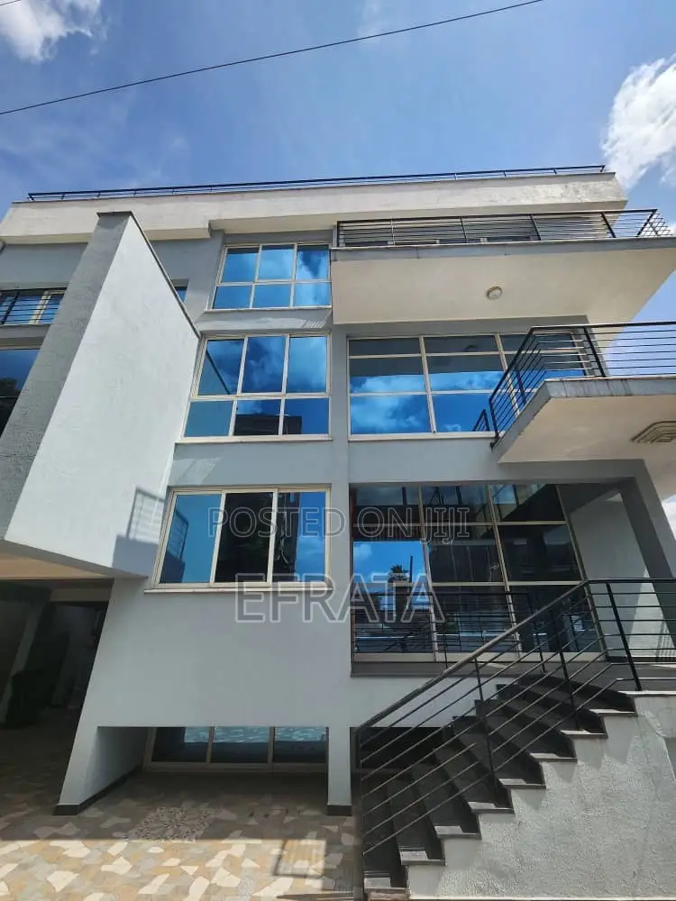 7bdrm Apartment in Bole for rent