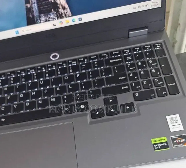New Laptop Lenovo LOQ 15ARP9 16GB AMD Ryzen 5 SSD 512GB