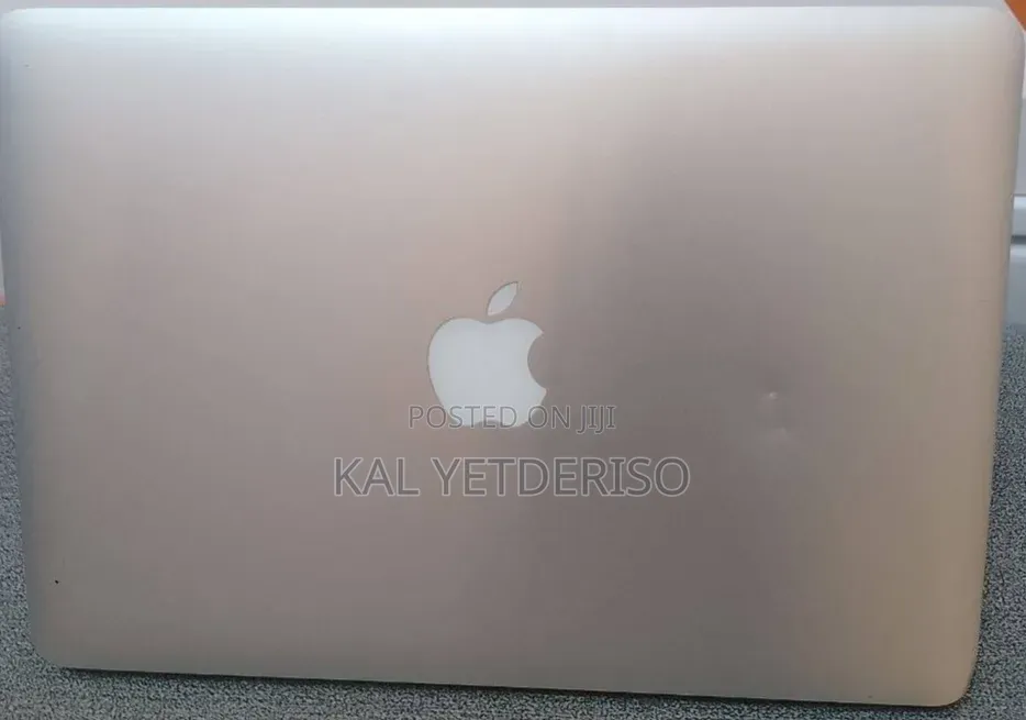 New Laptop Apple MacBook Pro 2013 8GB Intel Core i5 SSD 256GB
