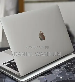 New Laptop Apple MacBook Pro 2020 32GB Intel Core i7 SSD 512GB