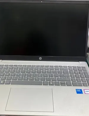 New Laptop HP EliteBook 1040 G8 32GB Intel Core i7 SSD 512GB