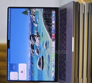 New Laptop Apple MacBook Pro 2021 M1 16GB AMD A10 SSD 512GB