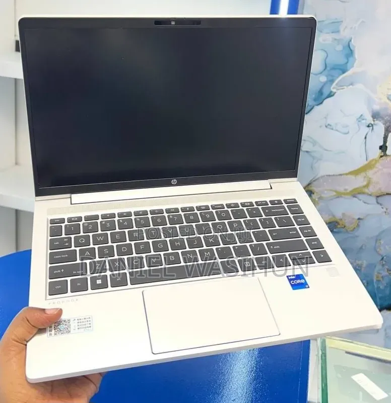 New Laptop HP ProBook 440 G10 16GB Intel Core i7 SSD 1T