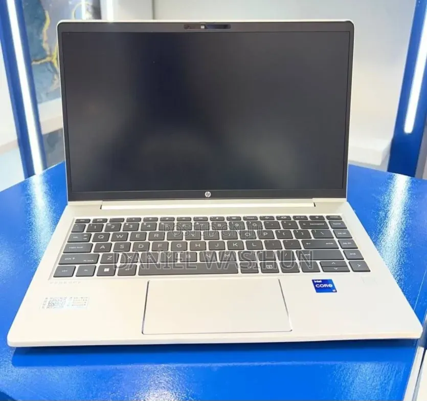 New Laptop HP ProBook 440 G10 16GB Intel Core i7 SSD 1T